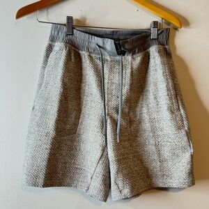 Men’s NWOT Lululemon 7” Liner-less At Ease Shorts, Size small (never worn)